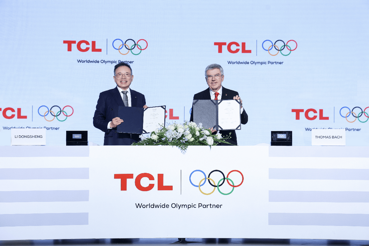 新TCL创新技术全面升级电视显示体验PG麻将胡了试玩从外观突破到画质革(图1)
